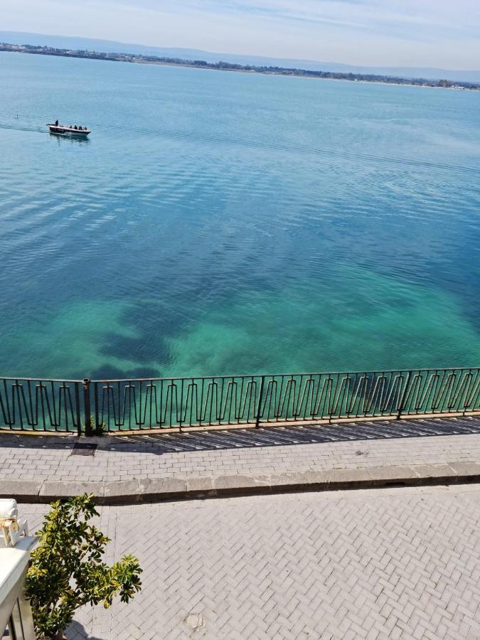 Апартаменты La Finestra Sul Mare Di Alfeo Сиракузы Экстерьер фото