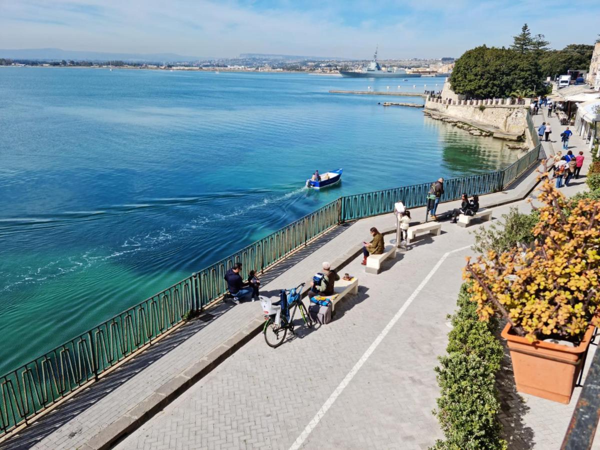Апартаменты La Finestra Sul Mare Di Alfeo Сиракузы Экстерьер фото