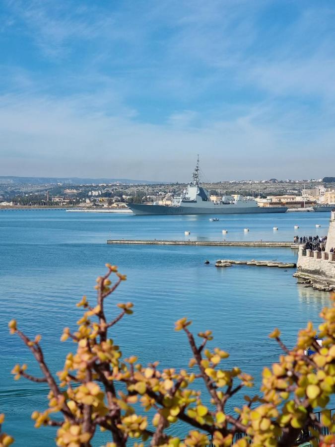 Апартаменты La Finestra Sul Mare Di Alfeo Сиракузы Экстерьер фото