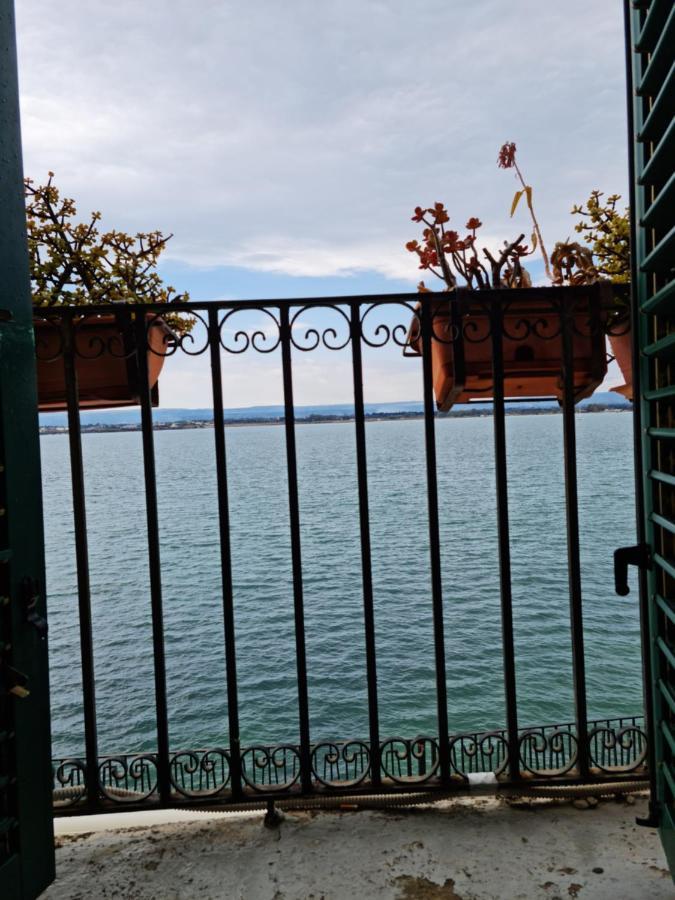 Апартаменты La Finestra Sul Mare Di Alfeo Сиракузы Экстерьер фото