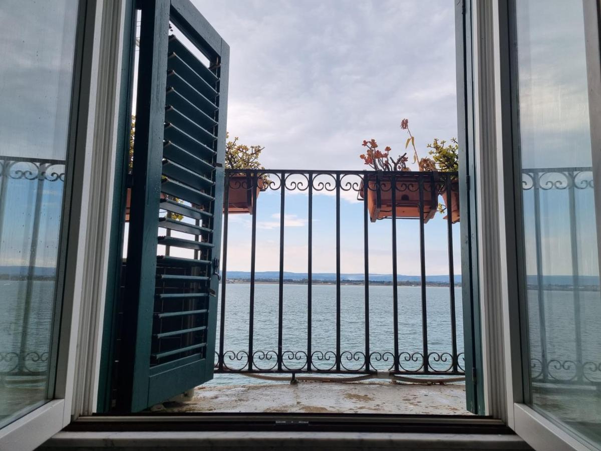 Апартаменты La Finestra Sul Mare Di Alfeo Сиракузы Экстерьер фото